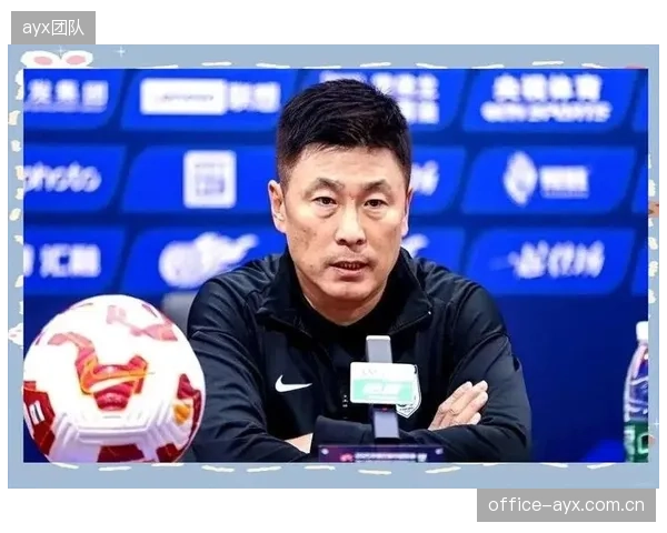 非对称博弈，李国旭将以何种低位防守战术限制申花队强大的中场控制力。